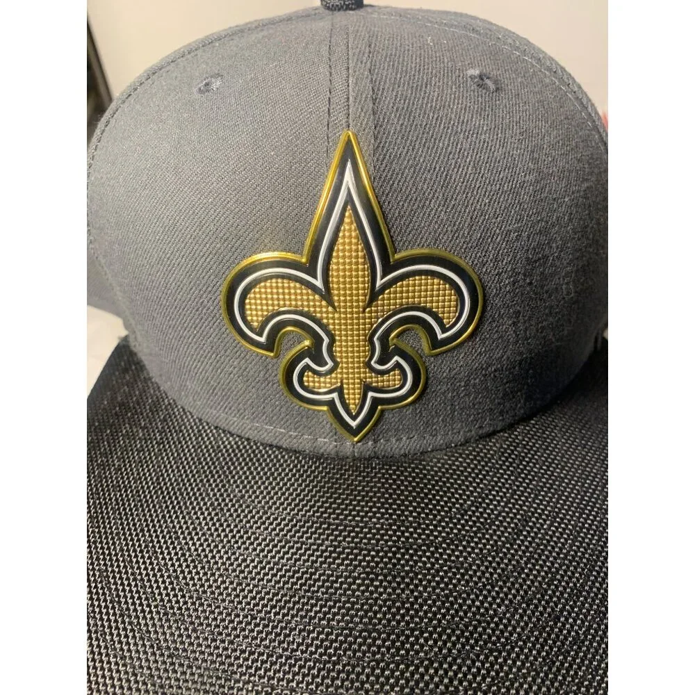 New Orleans Saints NFL New Era  59Fifty Fitted Metallic Logo Cap Size 7 5/8